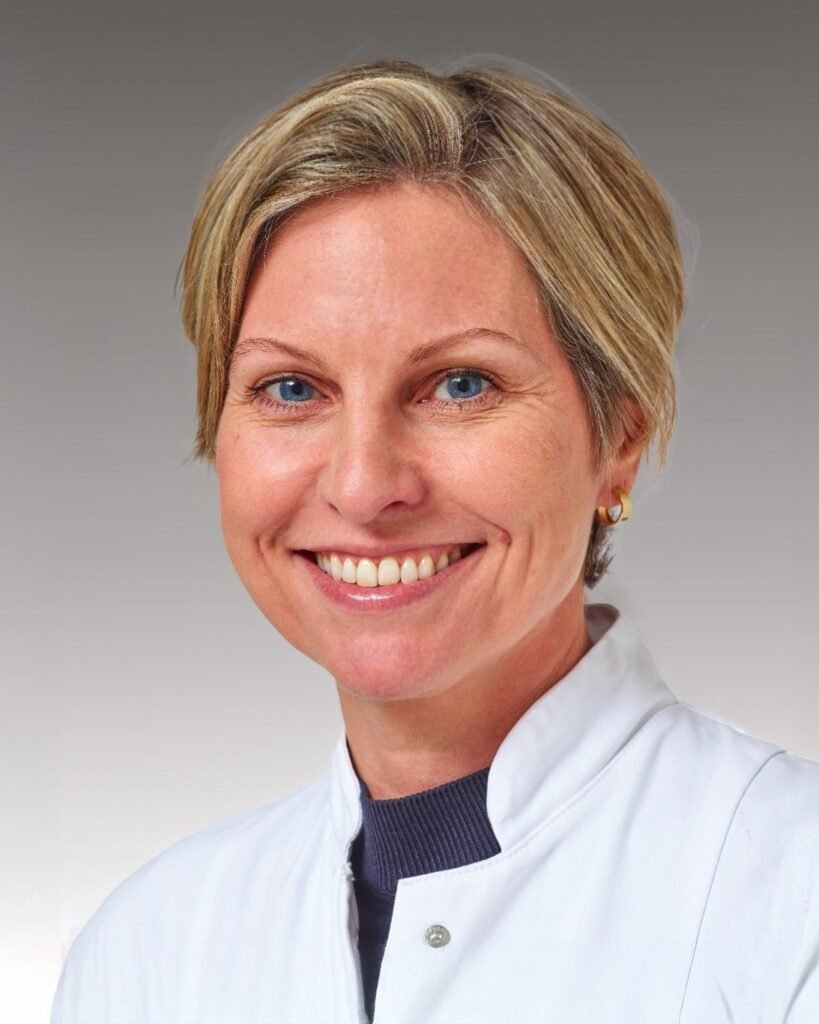 Das Bild zeigt ein Profilbild von Frau Prof. Dr. med. Sandra Liakopoulos von der Universitätsklinik Frankfurt