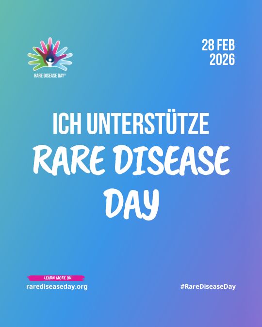 Auf dem Bild steht oben Rare Disease Day 28 Feb 2026 Darunter in großer Schrift RARE DISEASE DAY Darunter in kleiner Schrift raredisseaseday.org und #RareDieseaseDAy